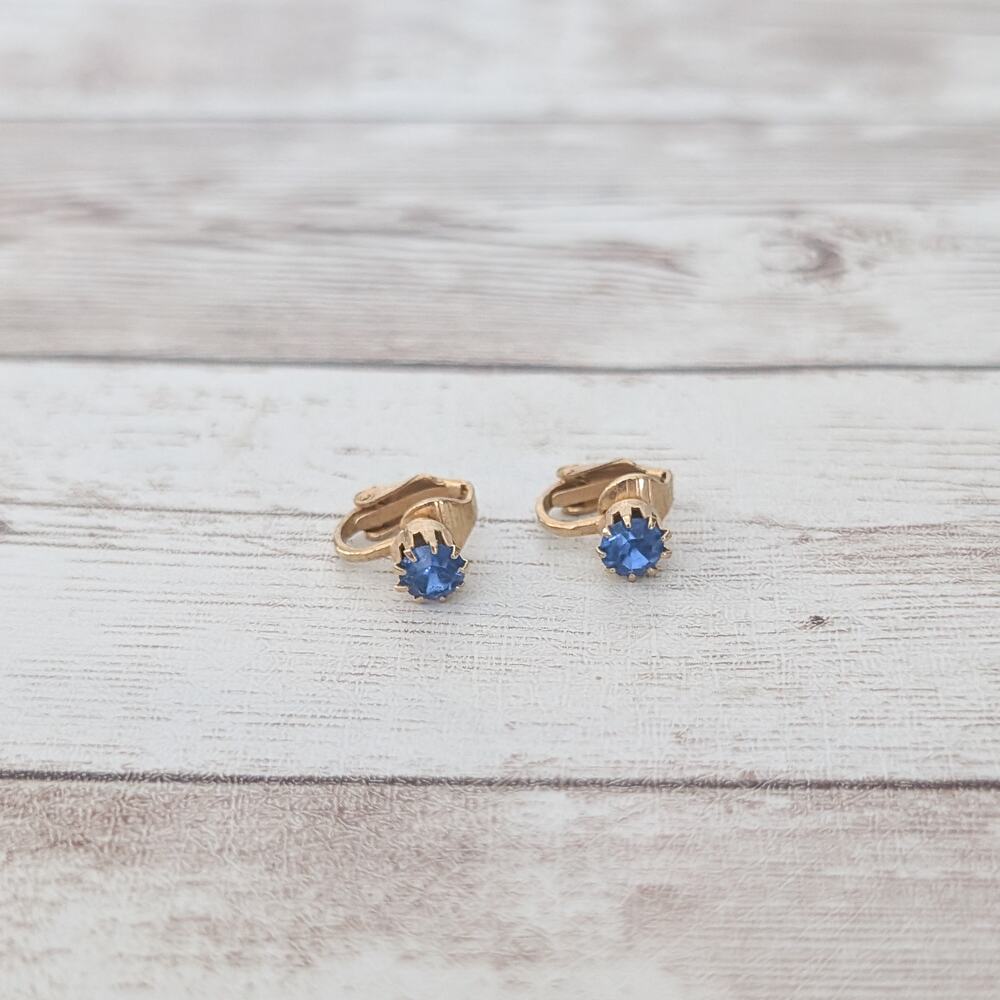 Vintage Clip On Earrings Blue Gem - Dainty - Picture 2 of 5